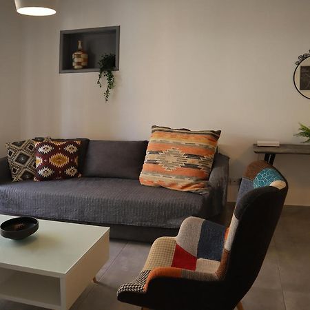 Alex'S Vacation Suite - 100M From The Beach - 6 Guests Paphos Exterior foto
