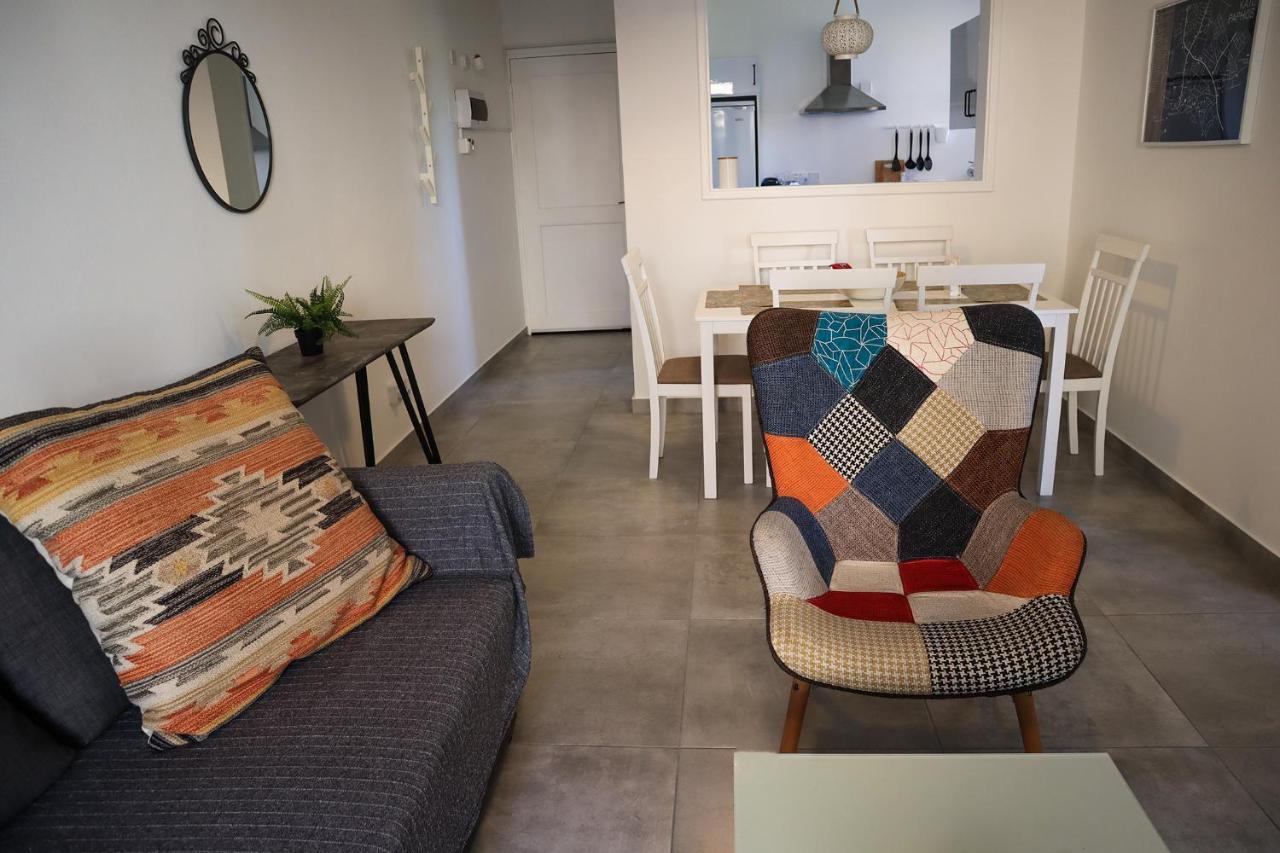 Alex'S Vacation Suite - 100M From The Beach - 6 Guests Paphos Exterior foto