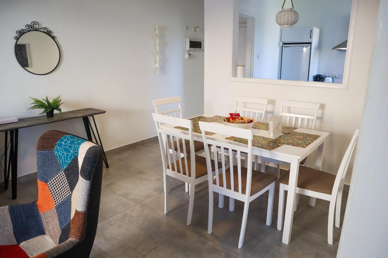Alex'S Vacation Suite - 100M From The Beach - 6 Guests Paphos Exterior foto